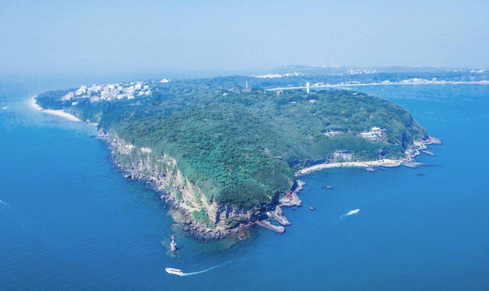 新领克09 EM-P，打造全新未来移动生活方式